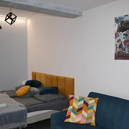 קטוביץ Flores Apartament מראה חיצוני תמונה
