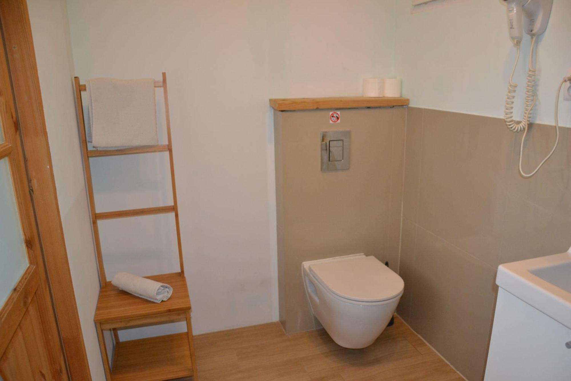 קטוביץ Flores Apartament מראה חיצוני תמונה