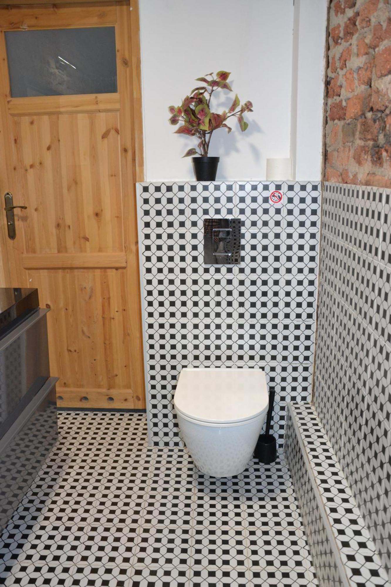 קטוביץ Flores Apartament מראה חיצוני תמונה