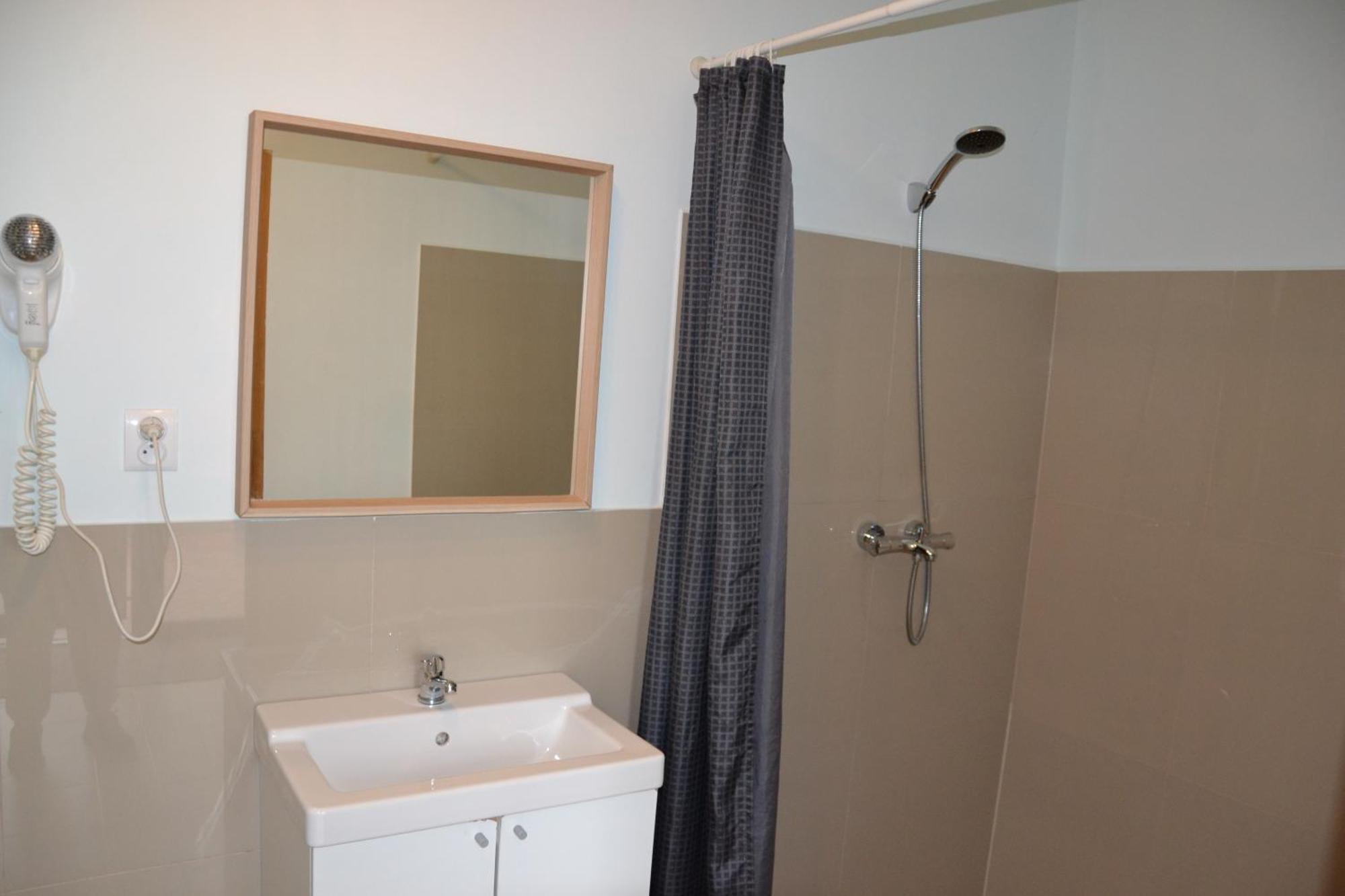 קטוביץ Flores Apartament מראה חיצוני תמונה
